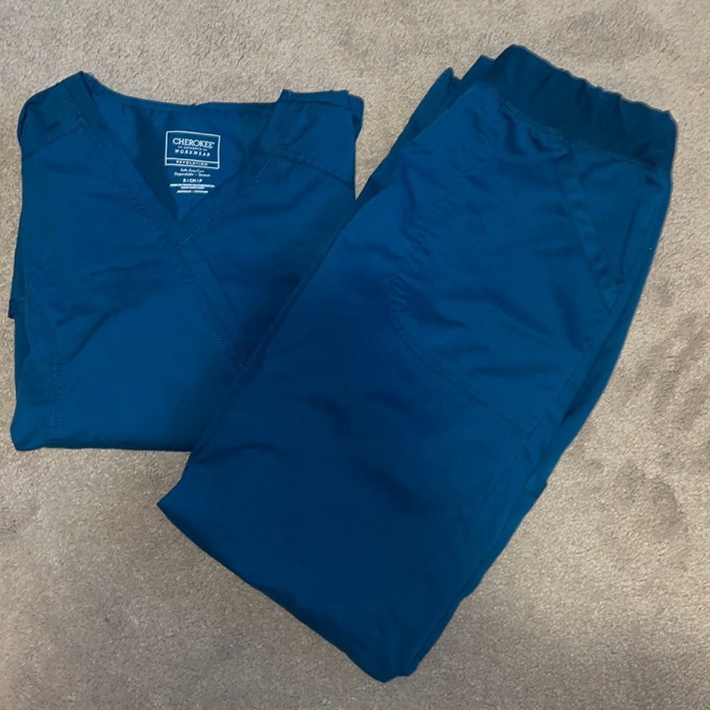 Cherokee caribbean blue scrubs